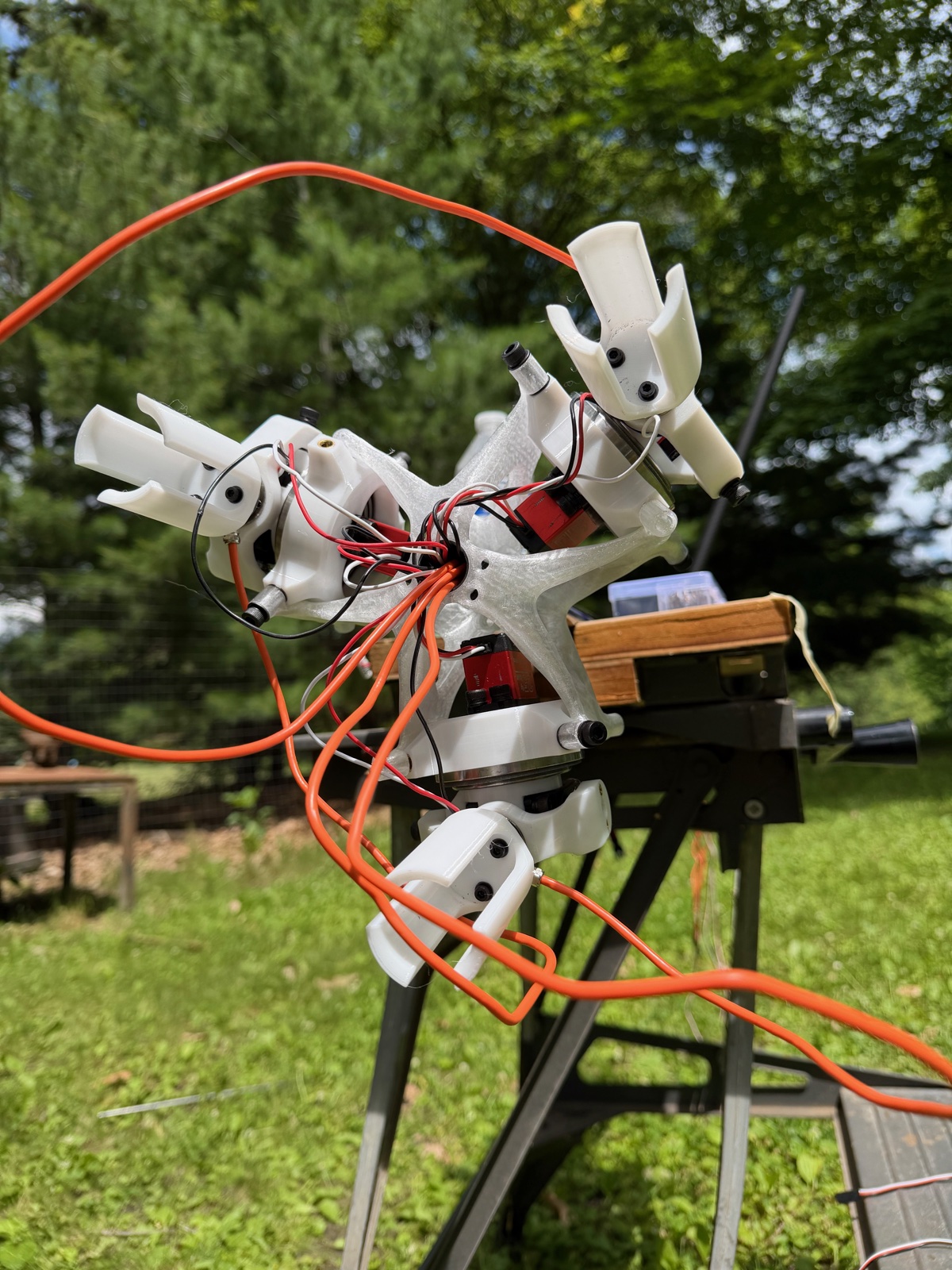 Assembled three-arm TV3 hub with wiring outdoors